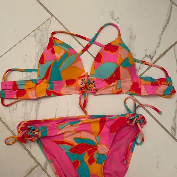 Colorful Bikini - Picture 2 of 4